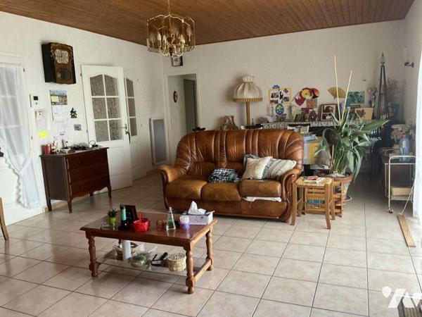 SOULLANS, maison centre bourg, 3 chambres, garage, terrain de 660m² env !