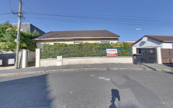 Maison à vendre    4 pièces • 110 m2 Le Blanc-Mesnil