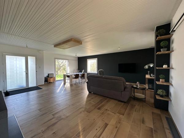 AUBIGNY LES CLOUZEAUX, maison familiale 5 chambres, env. 1150 m² de jardin