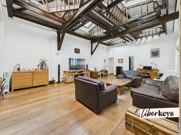 Appartement / Loft de 5 pièces au charme authentique à 300m du canal Saint Martin
