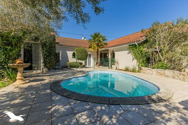 Maison à vendre |  Aureilhan |  5 pièces | 175 m²