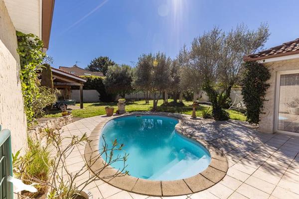Maison à vendre |  Aureilhan |  5 pièces | 175 m²