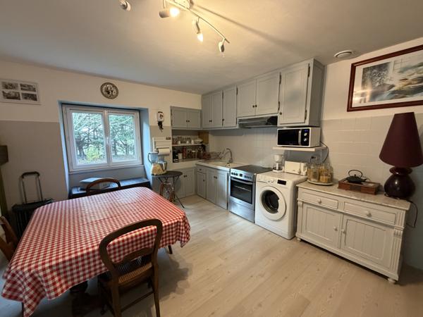 Laussou (47150) Proche Monflanquin, propriété en pierre avec gîte et piscine sur plus d'un hectare