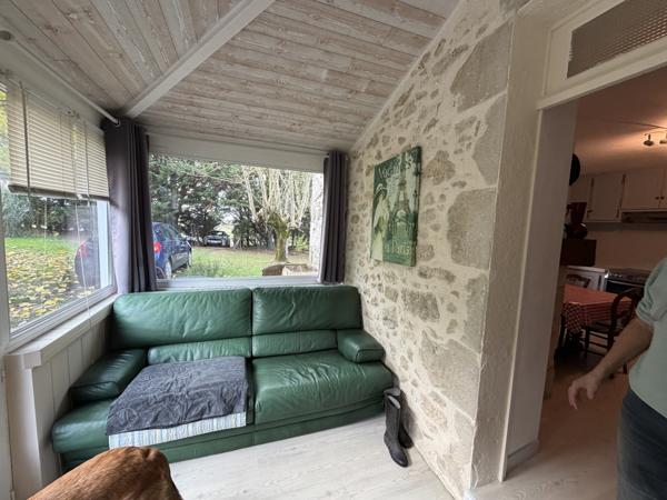 Laussou (47150) Proche Monflanquin, propriété en pierre avec gîte et piscine sur plus d'un hectare