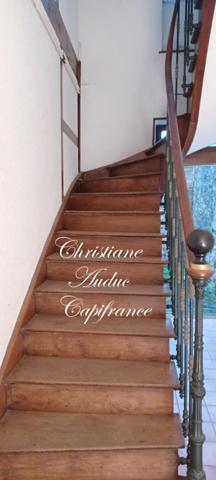 Entre Cluny et Charolles, maison de centre bourg de 144 m² à rénover, sur parcelle de terrain de 257 m²