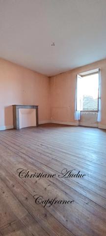 Entre Cluny et Charolles, maison de centre bourg de 144 m² à rénover, sur parcelle de terrain de 257 m²