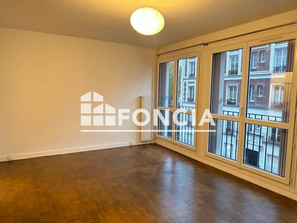 Location Studio 29.9 m² - 18/18 BIS FESSART Paris 75019