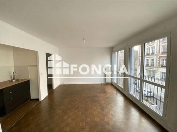 Location Studio 29.9 m² - 18/18 BIS FESSART Paris 75019