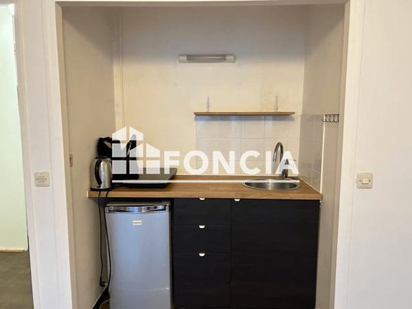Location Studio 29.9 m² - 18/18 BIS FESSART Paris 75019