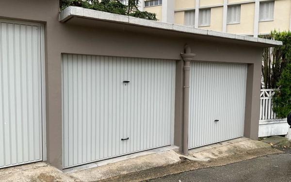 Stationnement à vendre    La Mulatière