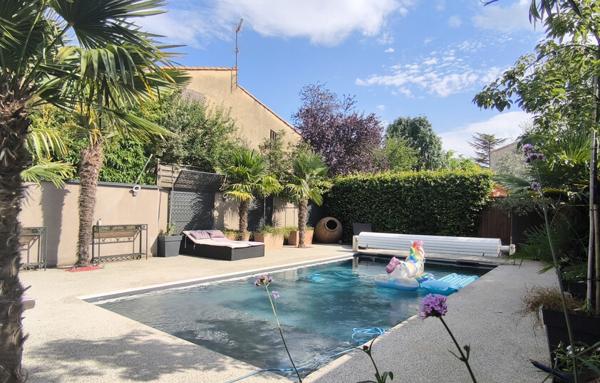 VALENCE. LE QUARTIER CHATAUVERT. MAISON DE FAMILLE. 280M2HAB. MODULABLE. PISCINE . GARAGE. SUD.