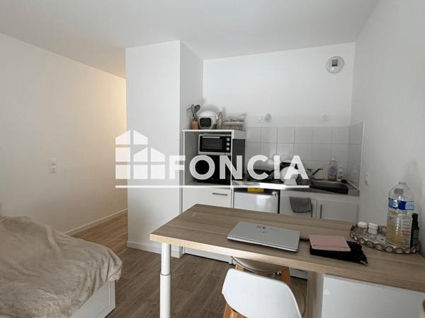 Location Studio 23.1 m² - 86-90 BOULEVARD JEAN JAURES Joue-les-tours 37300