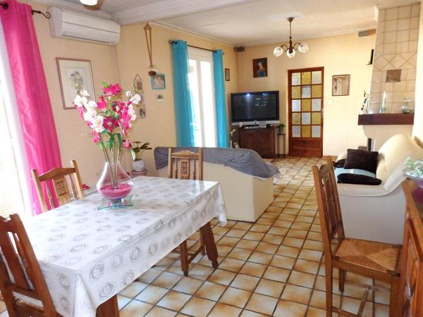 Maison de plain-pied, 2 chambres, sur terrain de 3936m² à Marmande