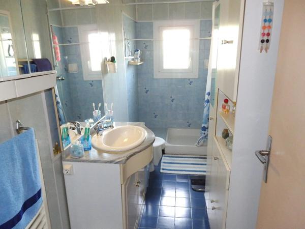Maison de plain-pied, 2 chambres, sur terrain de 3936m² à Marmande