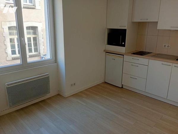 NANTES - studio de 21,20m², grenier