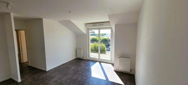 Vente                                                      Appartement
                        
                     3 pièces                      51 m2                     à Quincy-sous-Sénart