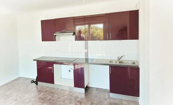 Vente                                                      Appartement
                        
                     3 pièces                      51 m2                     à Quincy-sous-Sénart