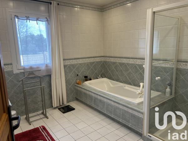 Maison à vendre 8 pièces 286 m² Mouthiers-sur-Boëme