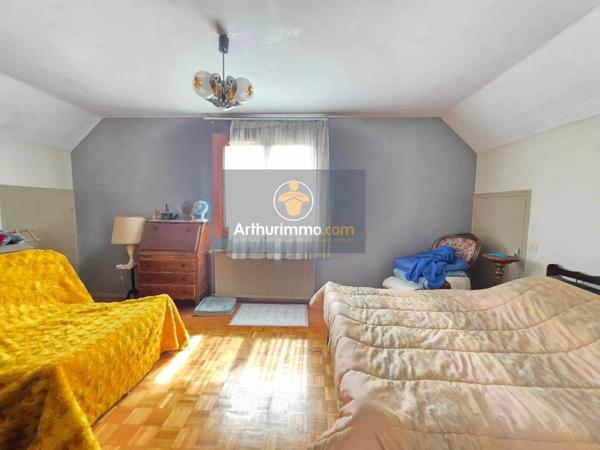Vente                                                      Maison
                        
                     6 pièces                      140 m2                     à Écouen
