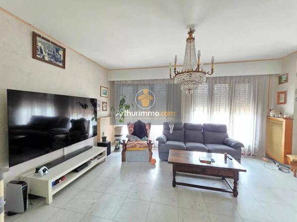 Vente                                                      Maison
                        
                     6 pièces                      140 m2                     à Écouen