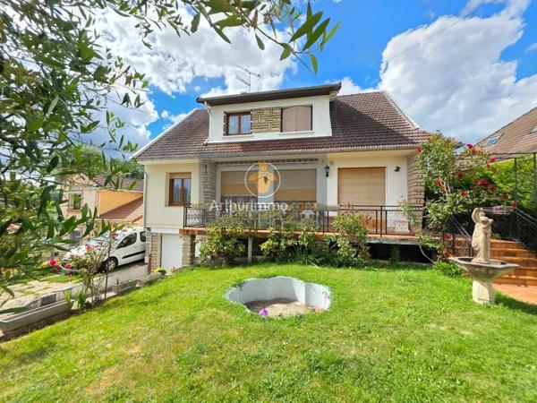 Vente                                                      Maison
                        
                     6 pièces                      140 m2                     à Écouen