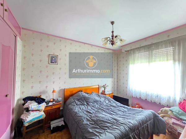 Vente                                                      Maison
                        
                     6 pièces                      140 m2                     à Écouen