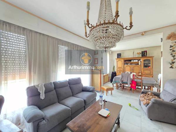 Vente                                                      Maison
                        
                     6 pièces                      140 m2                     à Écouen