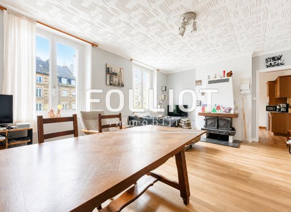 A vendre Ensemble immobilier Saint Hilaire Du Harcouet 9 pièce(s) 324 m2