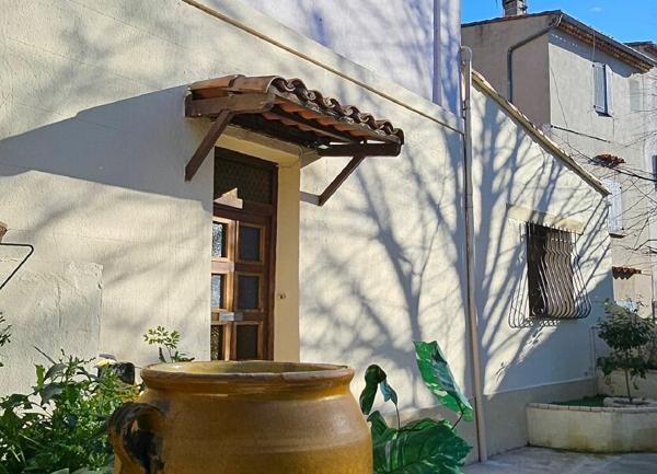 Maison à vendre    4 pièces • 135 m2 Roquevaire