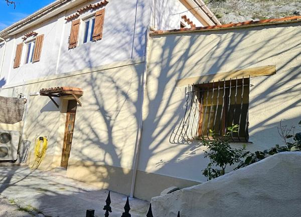 Maison à vendre    4 pièces • 135 m2 Roquevaire