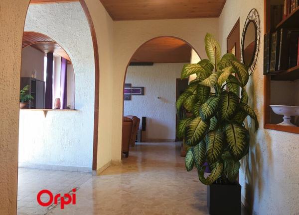 Maison à vendre    4 pièces • 135 m2 Roquevaire