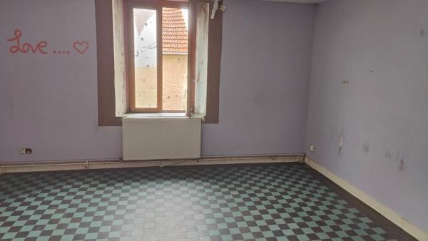Maison familiale de 140 m² dépendances et jardin