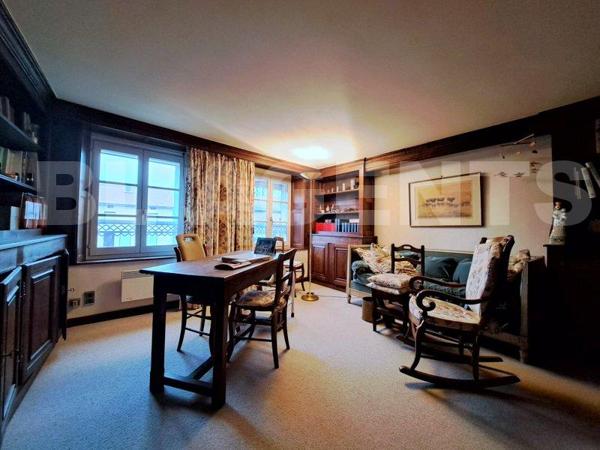 maison avec possibilité profession libérale