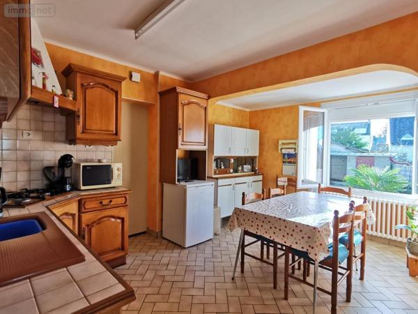 Maison à vendre à Bégard dans les Côtes-d'Armor (22140), ref : 22102-2379