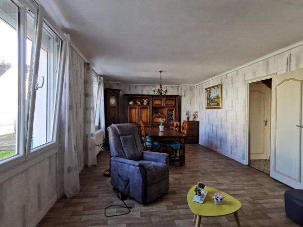 Maison à vendre à Bégard dans les Côtes-d'Armor (22140), ref : 22102-2379