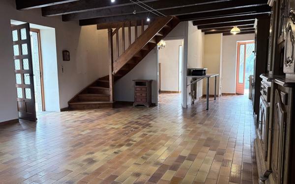 Maison à vendre    5 pièces •  Sainte-Enimie