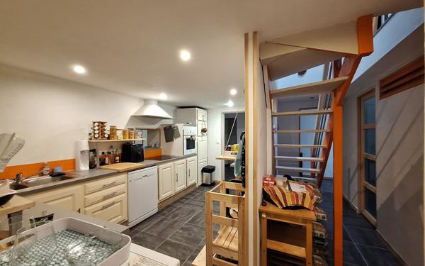 Appartement à vendre    4 pièces • 117 m2 Trébeurden