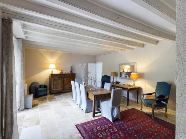 Somptueux château restauré avec maison d’amis et piscine à quelques minutes de Puymirol, Lot et Garonne