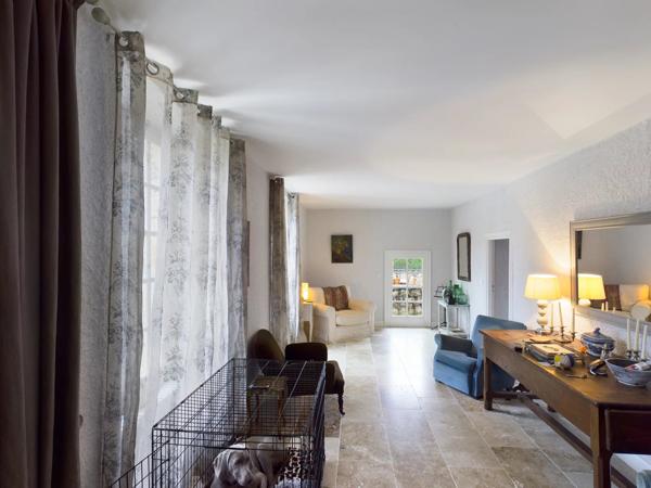 Somptueux château restauré avec maison d’amis et piscine à quelques minutes de Puymirol, Lot et Garonne