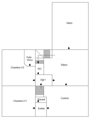 Maison de 154 m² avec atelier de 435 m² sur un terrain d'environ 3 000 m²
Découvrez cette maison de style Néo-bretonne d'environ 154 m² habitables , implantée sur un vaste terrain de 3 000 m², agrémenté d'un grand jardin. Cette propriété offre également un atelier d'environ 435 m², anciennement utilisé comme atelier d'artisan, offrant de nombreuses possibilités d'aménagement ou d'exploitation professionnelle.

Le bien se compose comme suit :
Sous-sol :
- Chaufferie,
- Buanderie,
- Deux garages
- Une Cave.

Rez-de-chaussée :
- Salon / séjour lumineux,
- Cuisine indépendante,
- Deux chambres, dont une avec salle d'eau privative.

Étage :
- Palier desservant trois grandes chambres,
- Pièce de rangement,
- Salle de bains avec WC,
- Grenier.

Prestations complémentaires :
- Assainissement individuel
- Chauffage au fioul.

Ce bien aux beaux volumes et au fort potentiel nécessitera une enveloppe travaux afin de le réhabiliter et de le mettre au goût du jour. 
Il conviendra parfaitement à un artisan, à une activité nécessitant un grand espace de stockage ou à un projet de réaménagement selon vos besoins.

Une opportunité rare offrant de multiples possibilités sur un environnement spacieux et verdoyant.