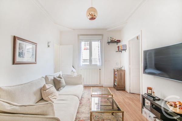 Appartement F2 à vendre  2 pièces - 33,26 m 2   PARIS  - 75010