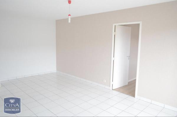 Appartement à louer 3 pièces 55.33m² Lons (64140)