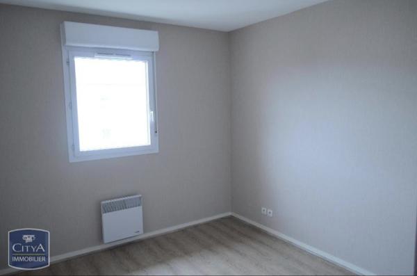 Appartement à louer 3 pièces 55.33m² Lons (64140)