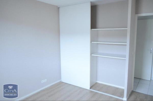 Appartement à louer 3 pièces 55.33m² Lons (64140)