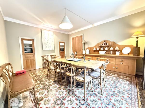 Villeneuve-les-Corbières (11360) Maison de Maître F6 de 460 m2 avec piscine et terrain de 1350 m2