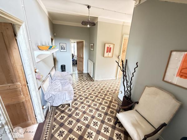 Villeneuve-les-Corbières (11360) Maison de Maître F6 de 460 m2 avec piscine et terrain de 1350 m2