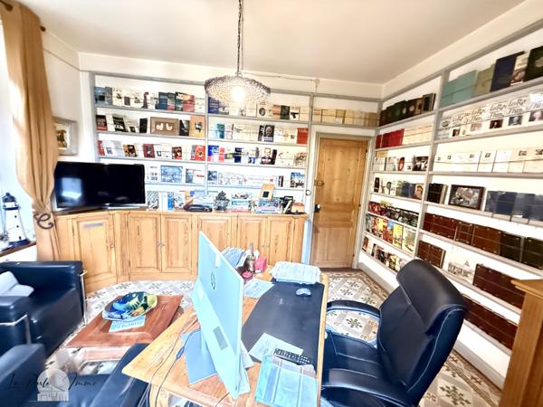 Villeneuve-les-Corbières (11360) Maison de Maître F6 de 460 m2 avec piscine et terrain de 1350 m2