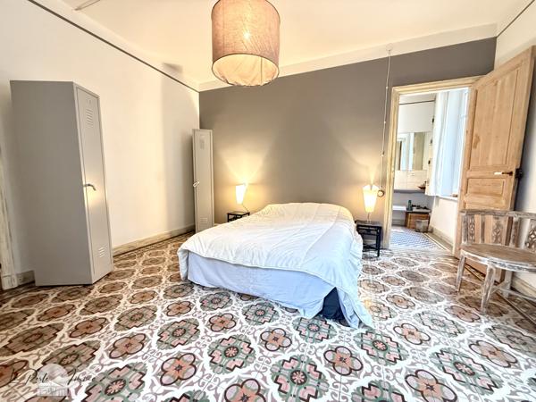 Villeneuve-les-Corbières (11360) Maison de Maître F6 de 460 m2 avec piscine et terrain de 1350 m2