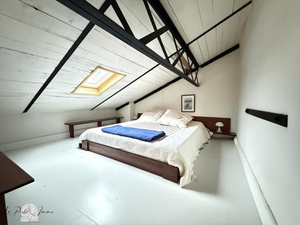 Villeneuve-les-Corbières (11360) Maison de Maître F6 de 460 m2 avec piscine et terrain de 1350 m2