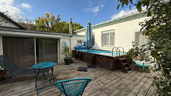 LA ROCHELLE MAISON PLAIN PIED AVEC PISCINE  Lagord